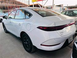 بي واي دي Qin Plus